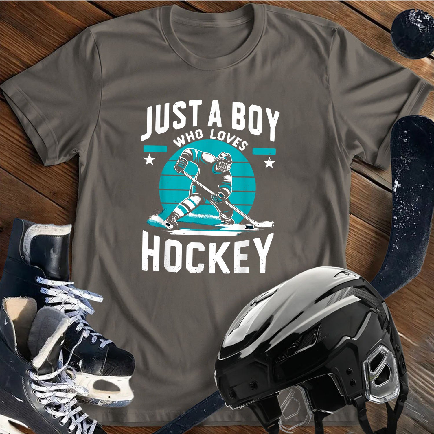 Loves Hockey T-Shirt